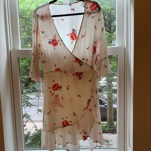 Gap Floral Wrap Dress🥰